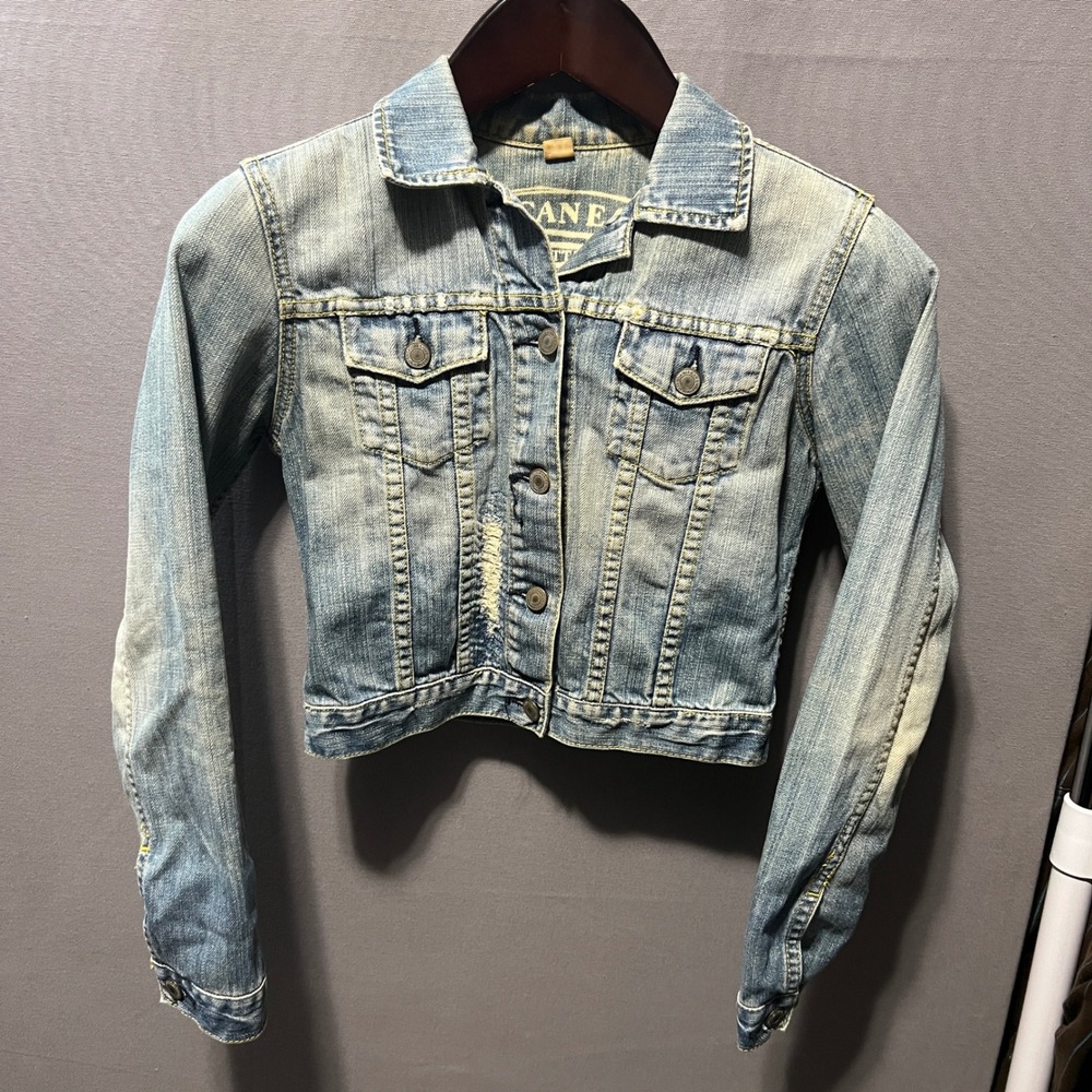 American Eagle Distressed Cropped Denim Jacket Light Wash Blue Small S/P